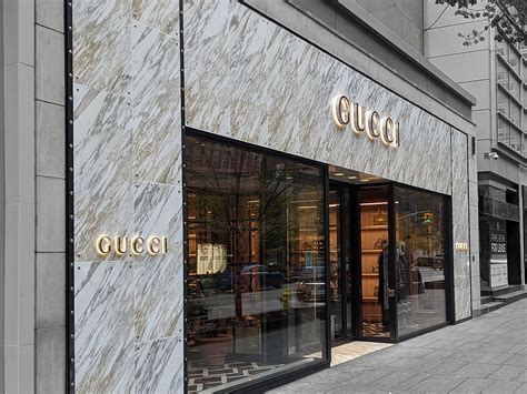 gucci factory outlet toronto|gucci bloor street toronto.